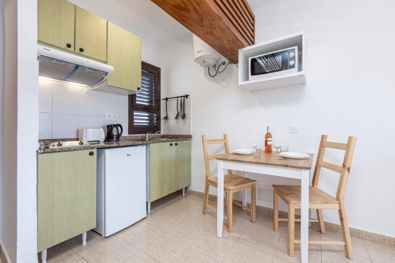 Apartamentos Las Lilas (Adults Only) Puerto del Carmen  Exterior photo